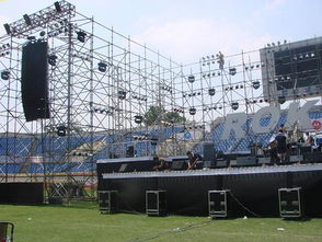 北京高價回收舞臺設(shè)備,拆遷各種舞臺,上門回收